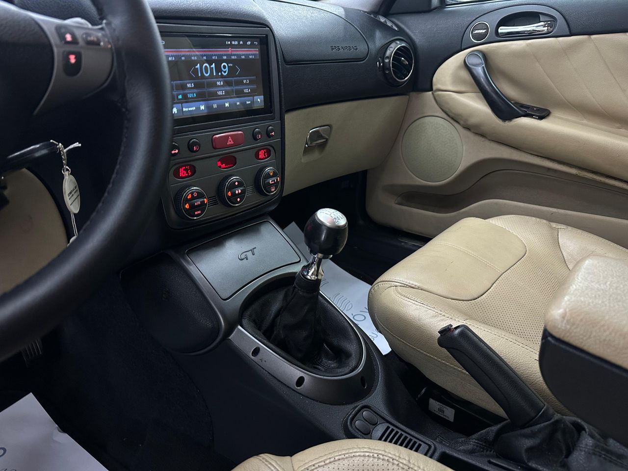 Alfa Romeo GT 1.9 JTD Distinctive - 199.000Km - Foto 2 