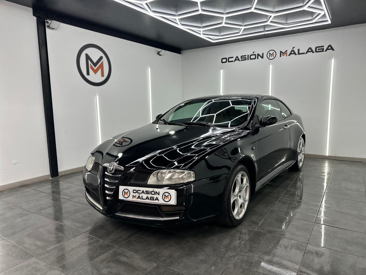 Alfa Romeo GT 1.9 JTD Distinctive - 199.000Km - Foto 2 
