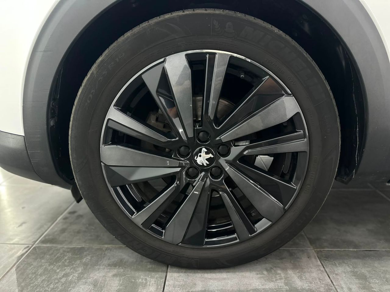 Peugeot 3008 1.5L BlueHDi 96kW (130CV) S&S Allure - Foto 2 