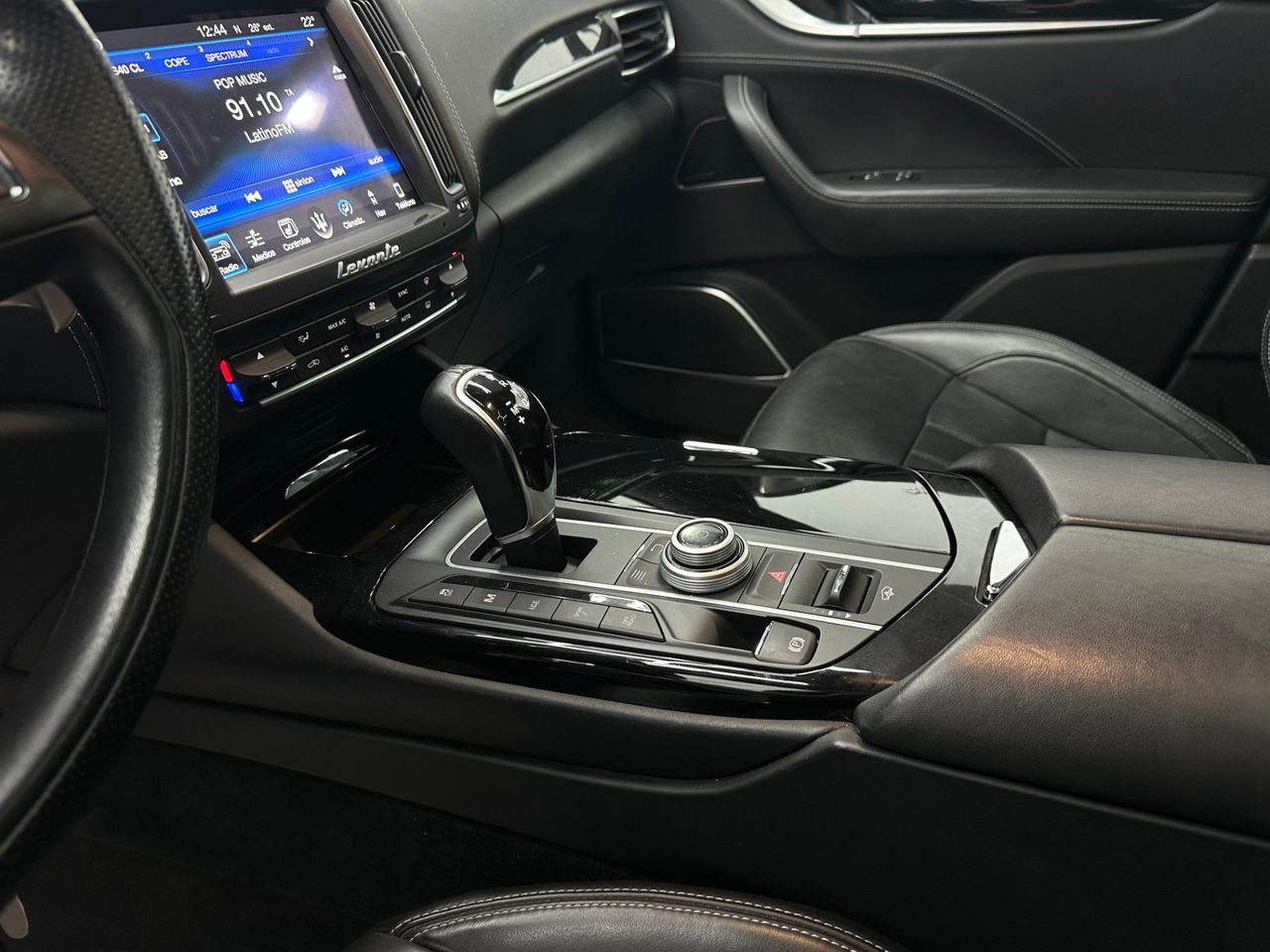 Maserati Levante V6 275 HP D AWD GranLusso - Foto 2 