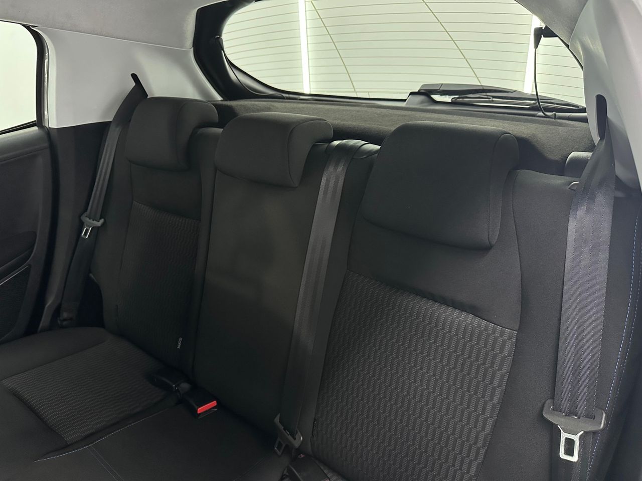 Peugeot 208 5P ACCESS 1.0 VTi 68Cv - 120.000Km - Foto 2 