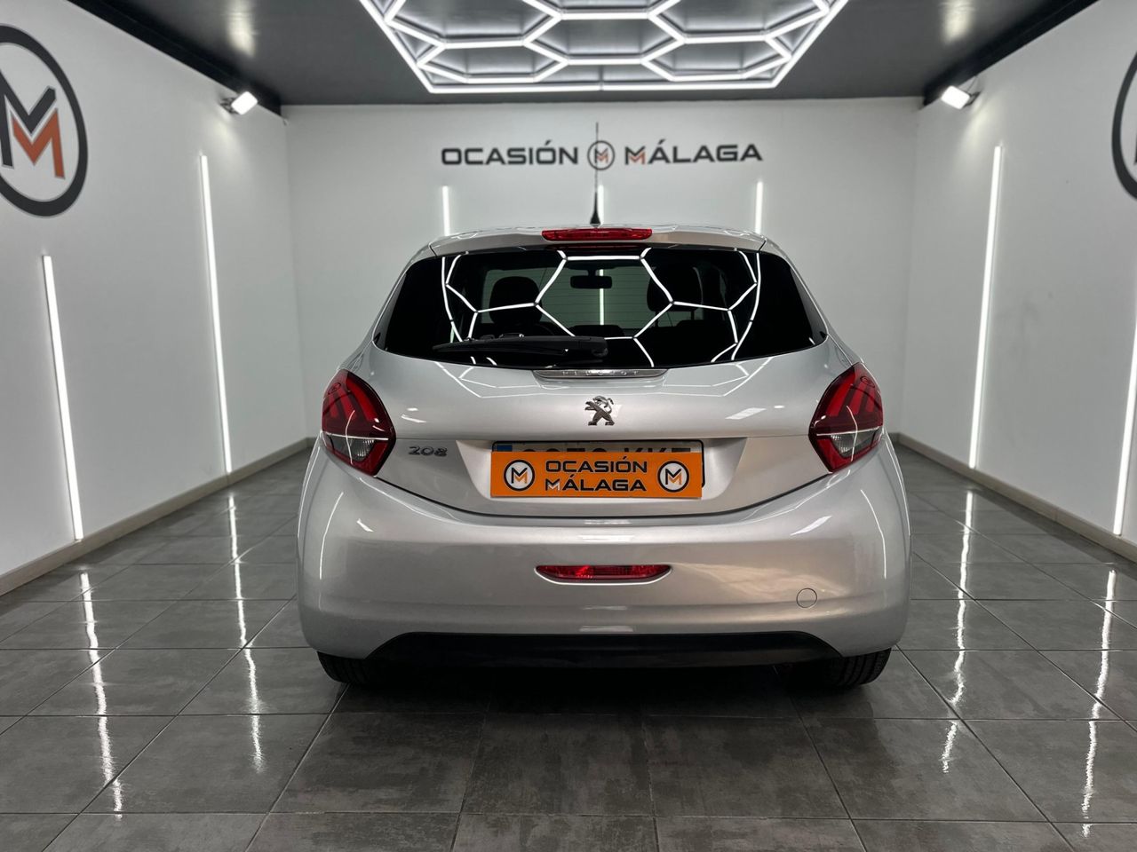 Peugeot 208 5P ACCESS 1.0 VTi 68Cv - 120.000Km - Foto 2 