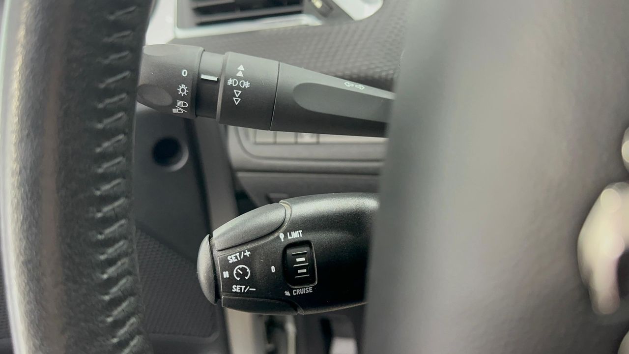 Peugeot 208 5P ACCESS 1.0 VTi 68Cv - 120.000Km - Foto 2 