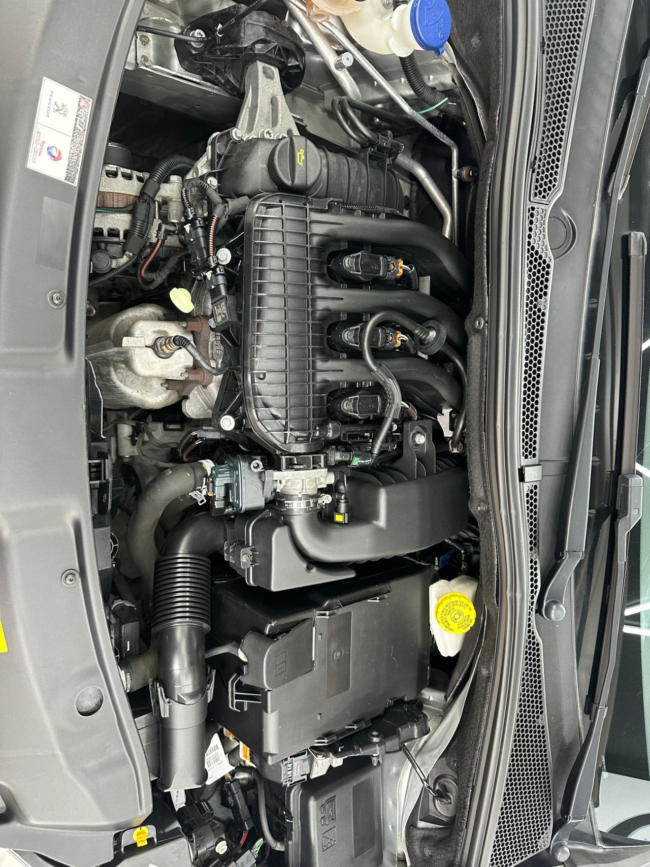 Peugeot 208 5P ACCESS 1.0 VTi 68Cv - 120.000Km - Foto 2 