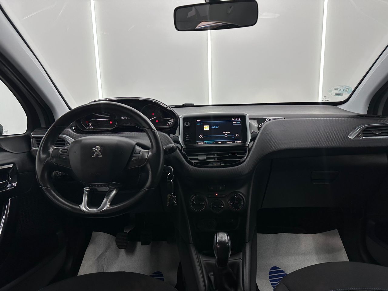 Peugeot 208 5P ACCESS 1.0 VTi 68Cv - 120.000Km - Foto 2 