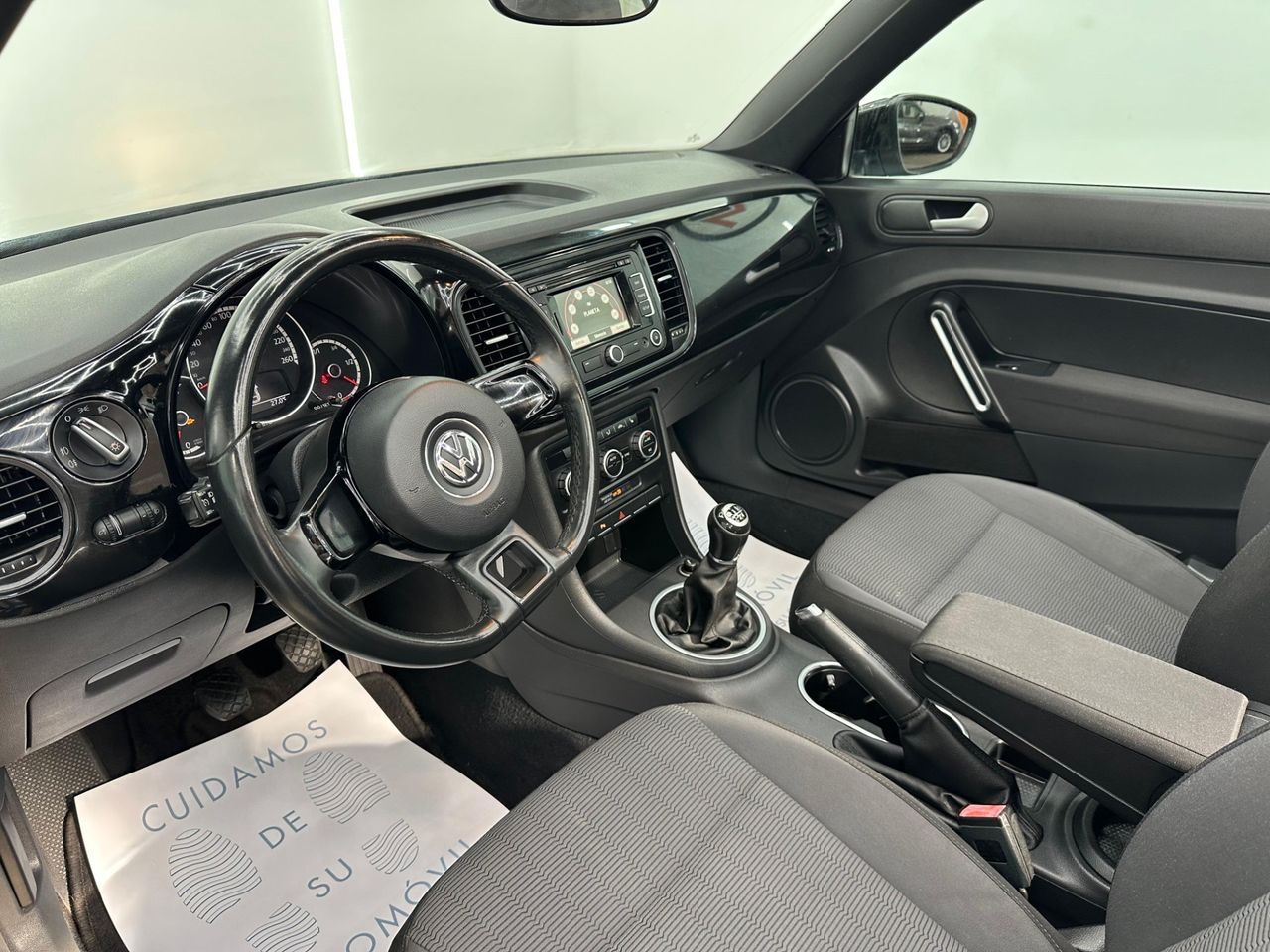 Volkswagen Beetle 1.6 TDI 105cv Beetlemanía - Foto 2 