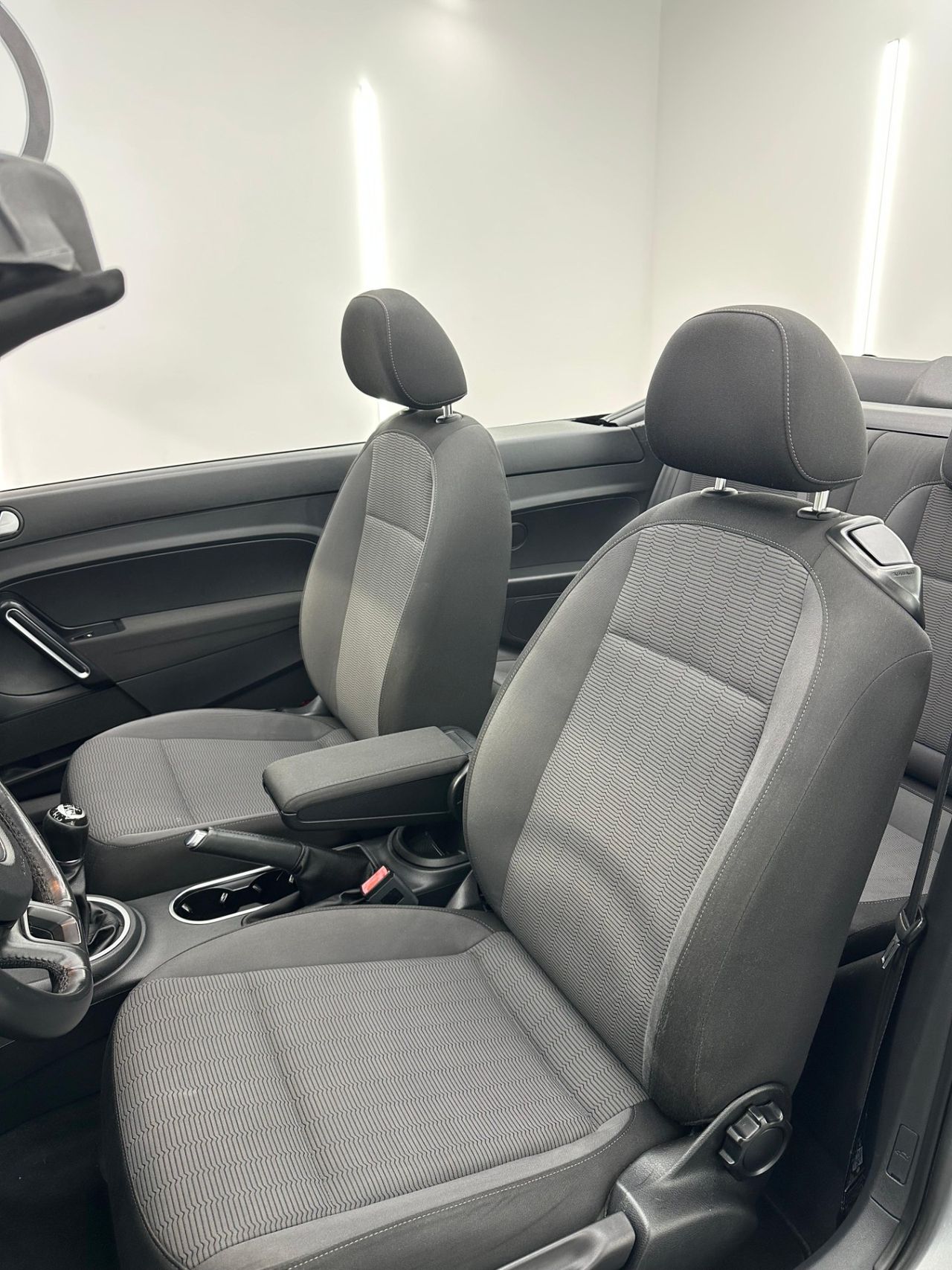 Volkswagen Beetle 1.6 TDI 105cv Beetlemanía - Foto 2 