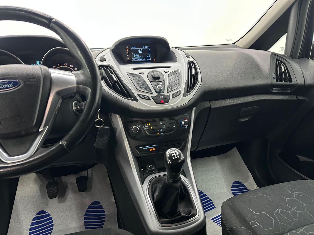 Ford B-MAX 1.5 TDCi 75 Titanium - Foto 2 