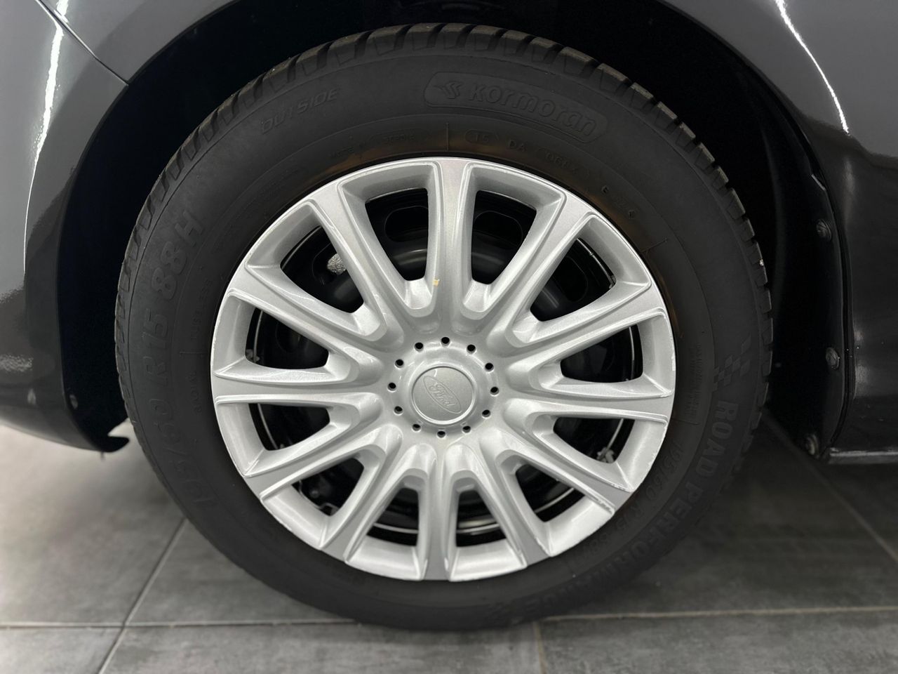 Ford B-MAX 1.5 TDCi 75 Titanium - Foto 2 