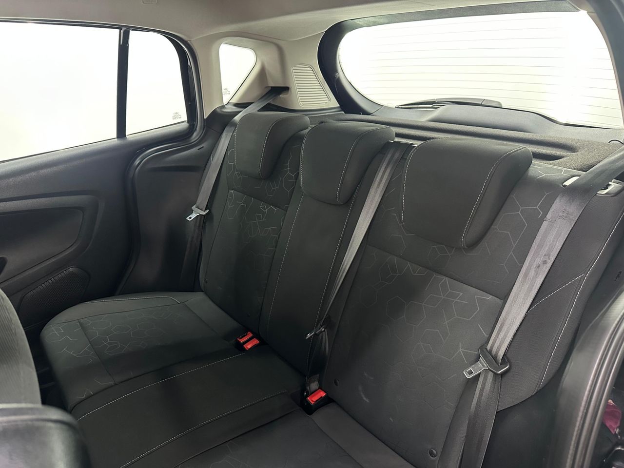 Ford B-MAX 1.5 TDCi 75 Titanium - Foto 2 
