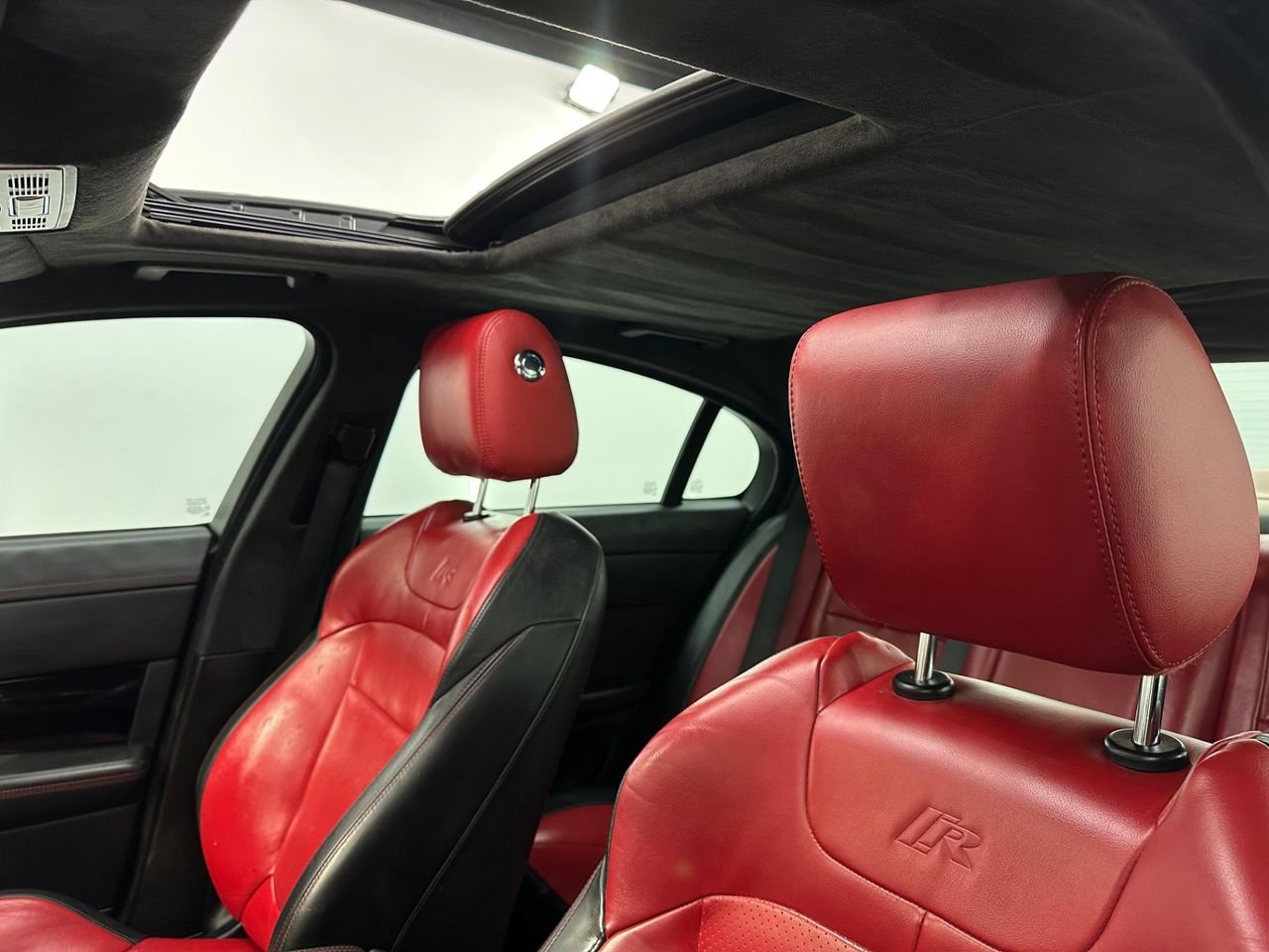 Jaguar XF 5.0 V8 S/C XFR - Foto 2 