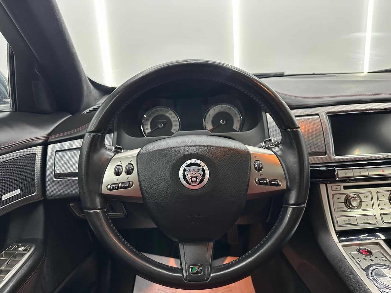 Jaguar XF 5.0 V8 S/C XFR - Foto 2 