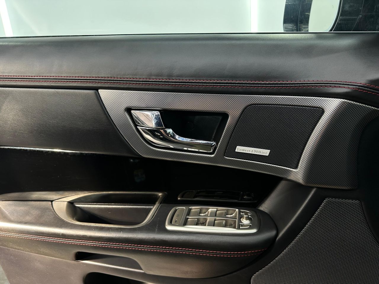 Jaguar XF 5.0 V8 S/C XFR - Foto 2 