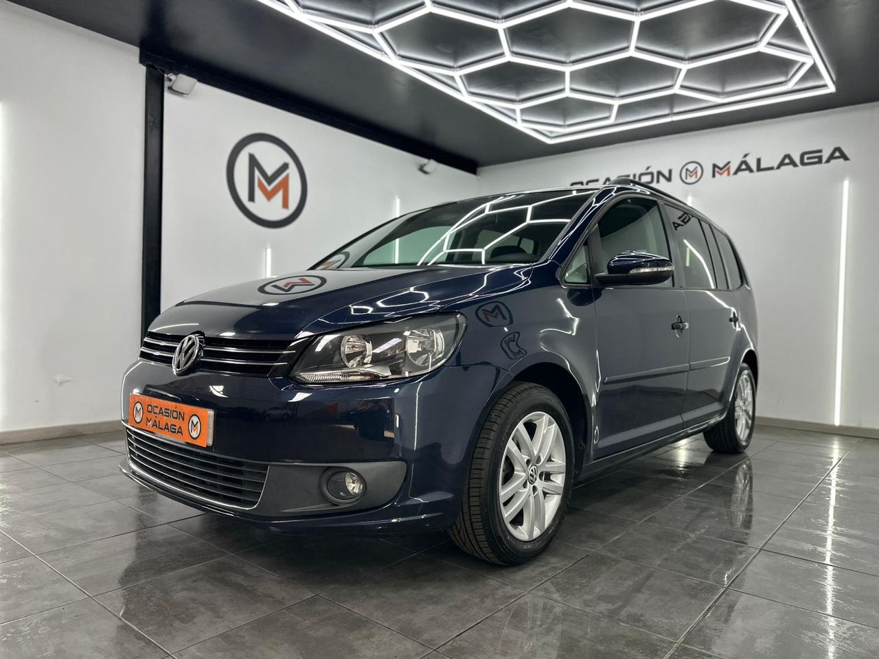 Volkswagen Touran 1.6 TDI 105cv DSG Advance Bmotion Tech - Foto 2 