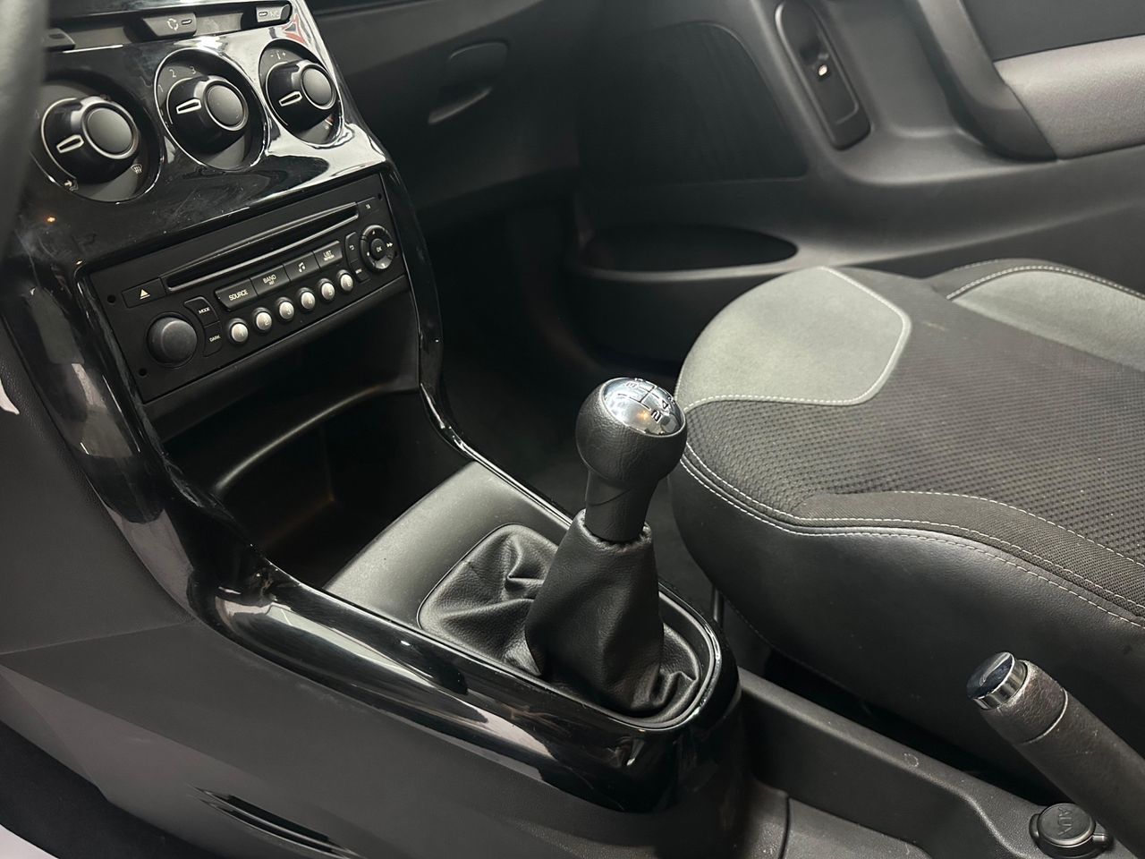 Citroën C3 Puretech 68cv Attraction - Foto 2 