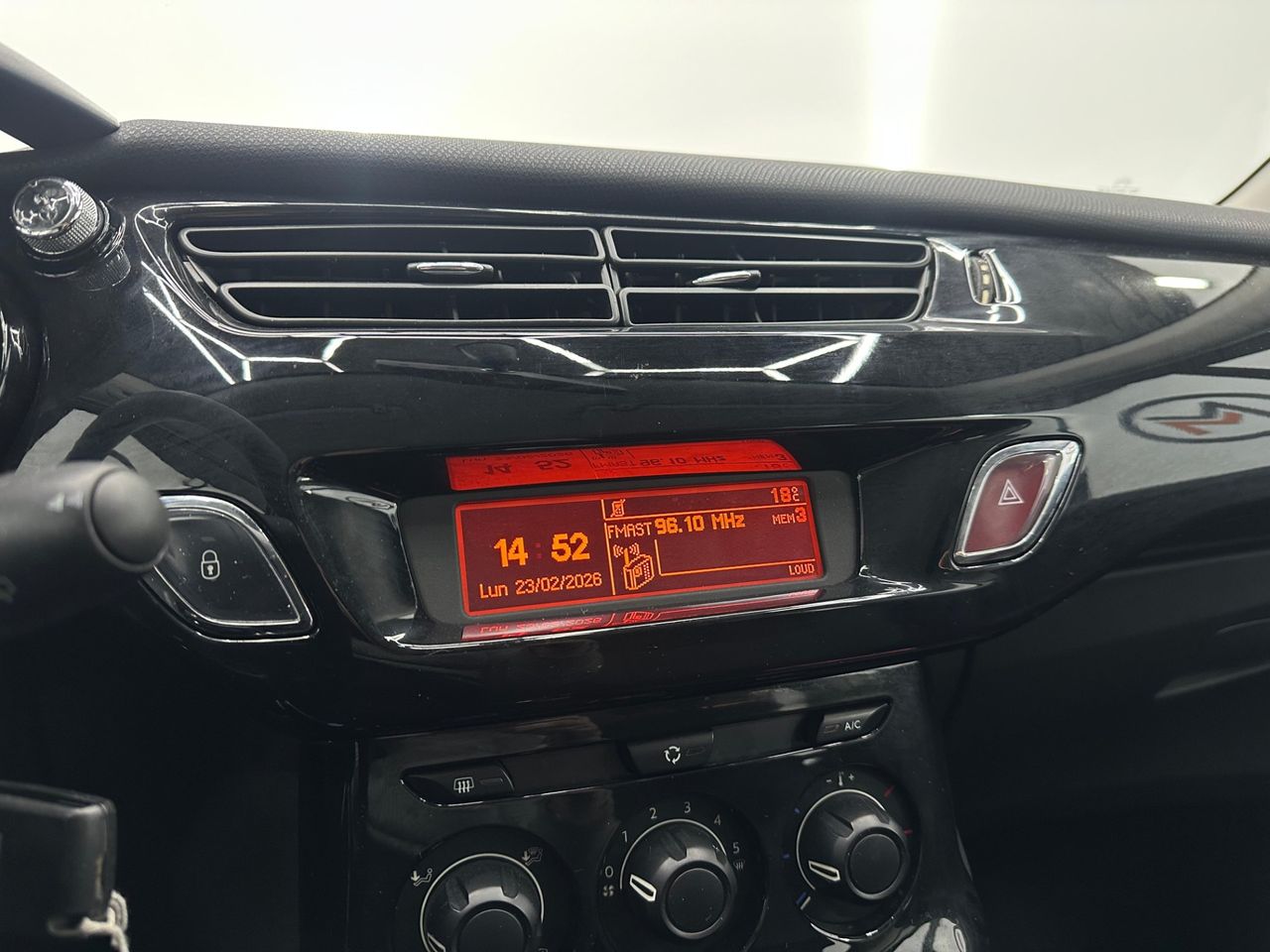Citroën C3 Puretech 68cv Attraction - Foto 2 