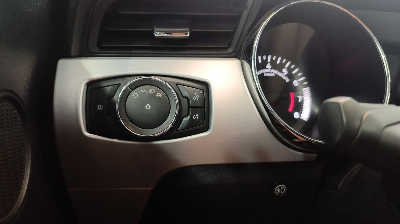 Ford Mustang 2.3 EcoBoost 231kW Mustang Aut. (Conv.) 120.000Km - Foto 2 