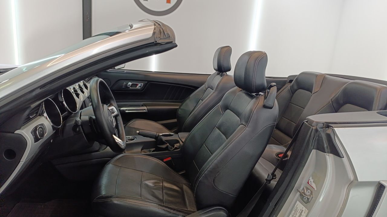 Ford Mustang 2.3 EcoBoost 231kW Mustang Aut. (Conv.) 120.000Km - Foto 2 