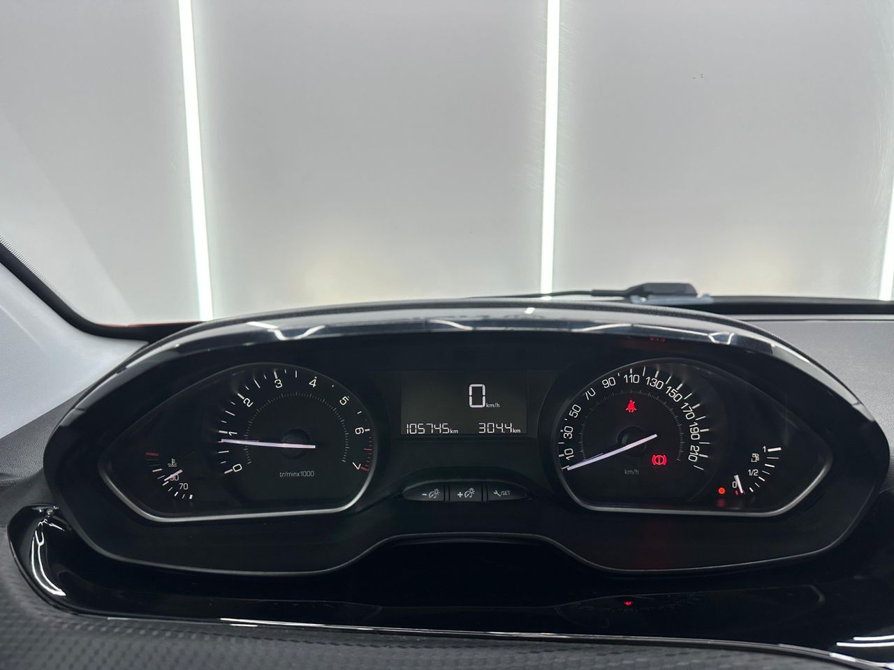 Peugeot 208 5P ACCESS 1.0 VTi 68Cv - 120.000Km - Foto 2 