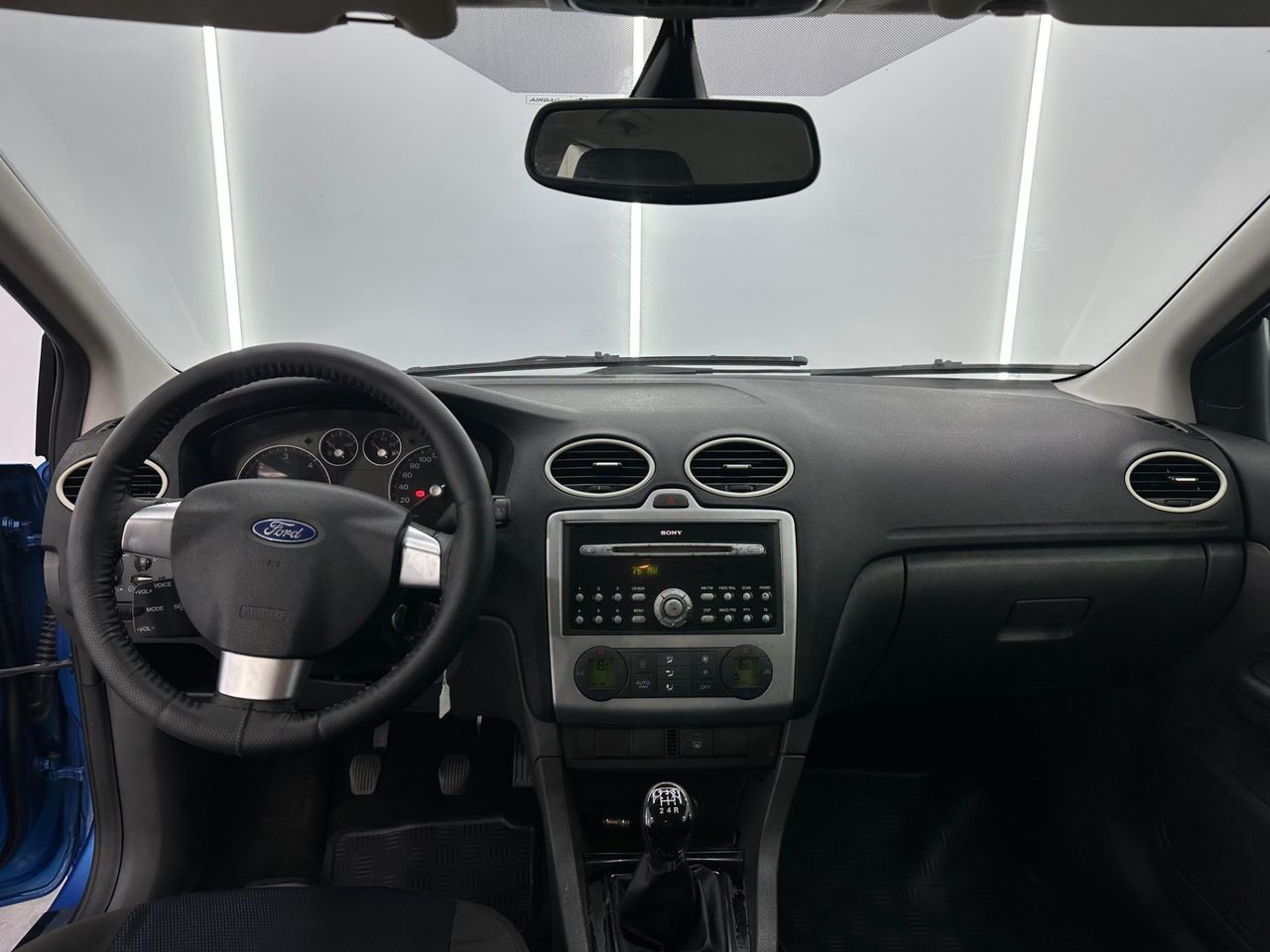 Ford Focus 1.8 TDCi Sport - Foto 2 