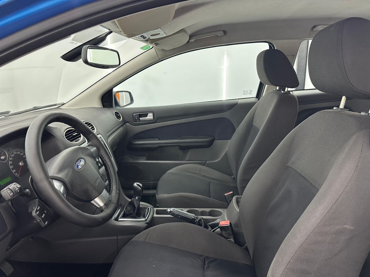 Ford Focus 1.8 TDCi Sport - Foto 2 