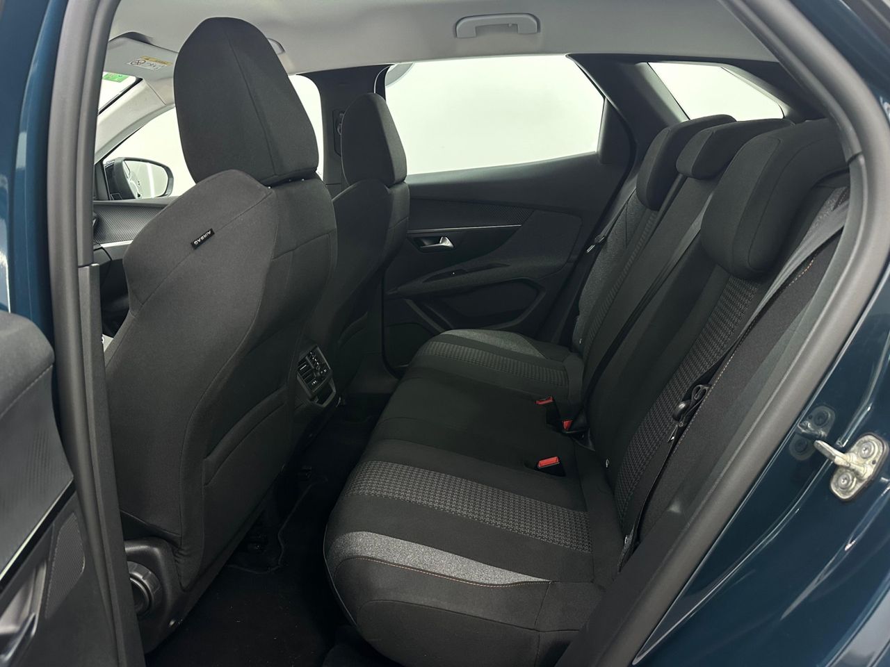 Peugeot 3008 1.2 PureTech 96KW S&S Active Pack EAT8 - Foto 2 