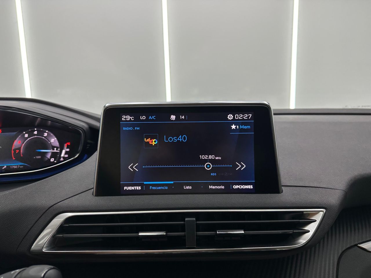 Peugeot 3008 1.2 PureTech 96KW S&S Active Pack EAT8 - Foto 2 