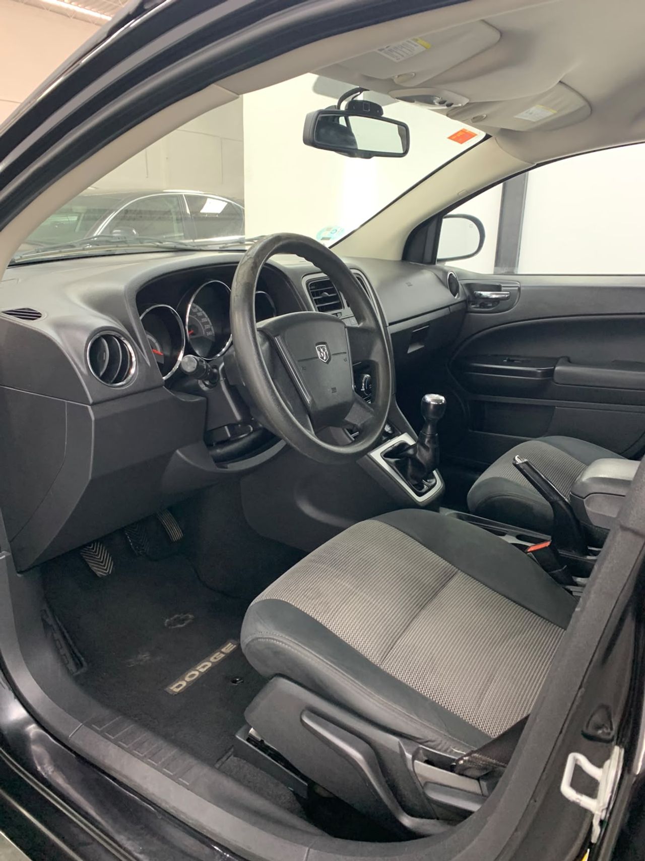 Dodge Caliber 2.0 SE Diseño - Foto 2 