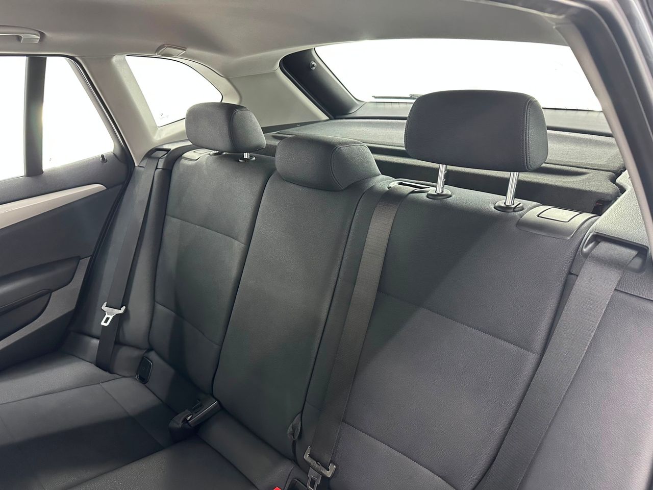 BMW X1 sDrive16d Essential Edition - Foto 2 