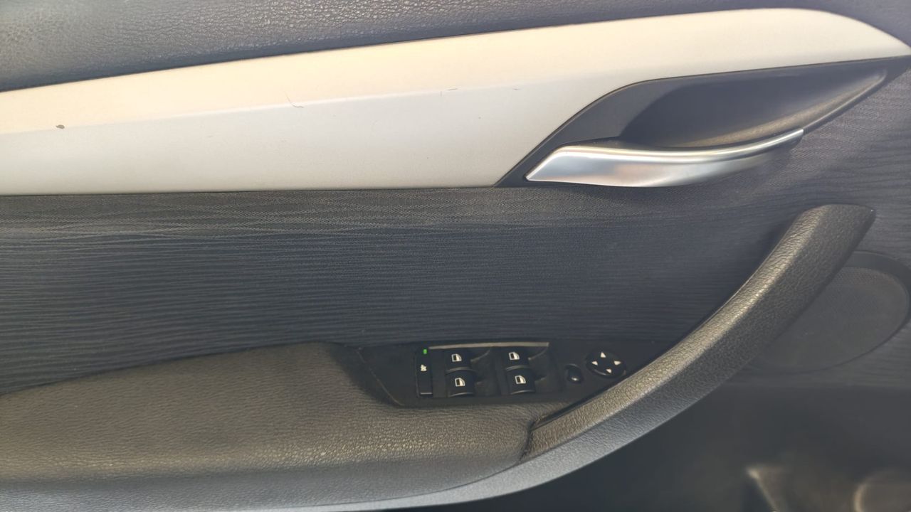 BMW X1 xDrive18d Auto - Foto 2 