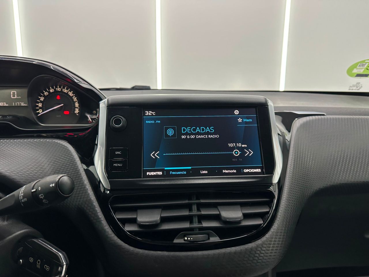 Peugeot 208 5P Signature BlueHDi 73KW (100CV) - Foto 2 