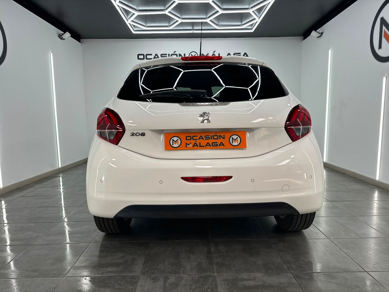 Peugeot 208 5P Signature BlueHDi 73KW (100CV) - Foto 2 
