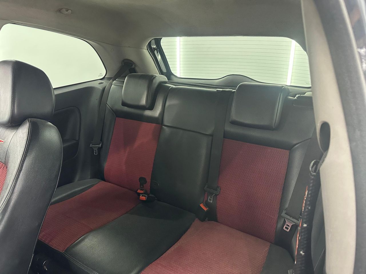 Ford Fiesta 2.0 ST Coupé - Foto 2 