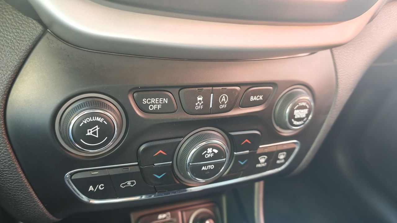 Jeep Cherokee 2.2CRD 136kW Night Eagle III Aut 4x4 AD1 - Foto 2 