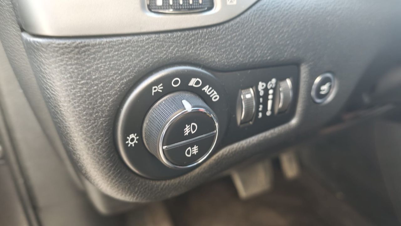 Jeep Cherokee 2.2CRD 136kW Night Eagle III Aut 4x4 AD1 - Foto 2 