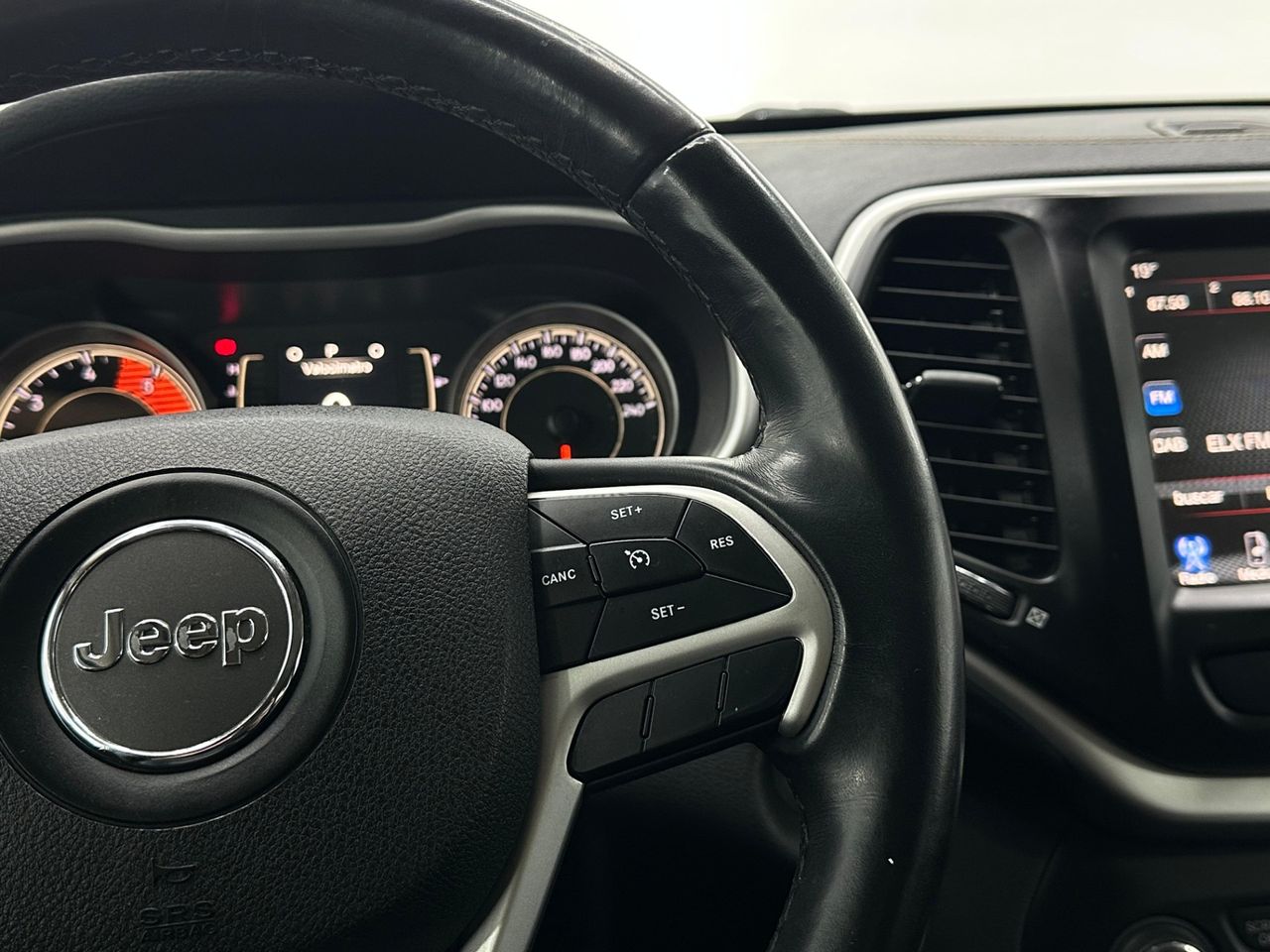 Jeep Cherokee 2.2CRD 136kW Night Eagle III Aut 4x4 AD1 - Foto 2 