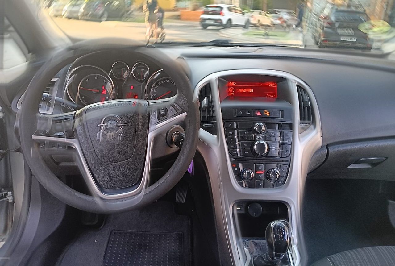 Opel Astra 1.7 CDTi 125 CV Enjoy - Foto 2 