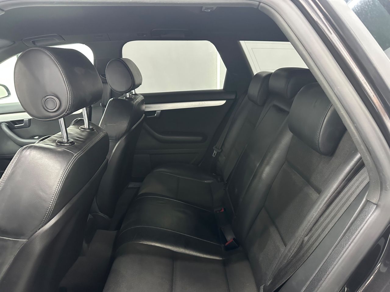 Audi A4 Avant 2.0 TDI 140cv DPF - Foto 2 