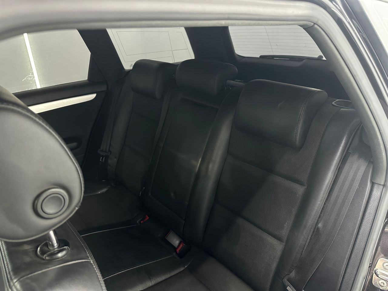 Audi A4 Avant 2.0 TDI 140cv DPF - Foto 2 