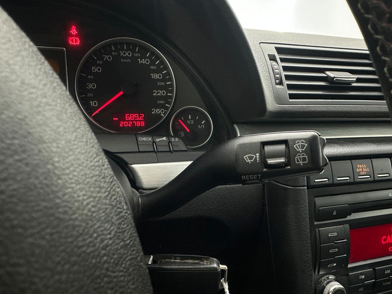 Audi A4 Avant 2.0 TDI 140cv DPF - Foto 2 