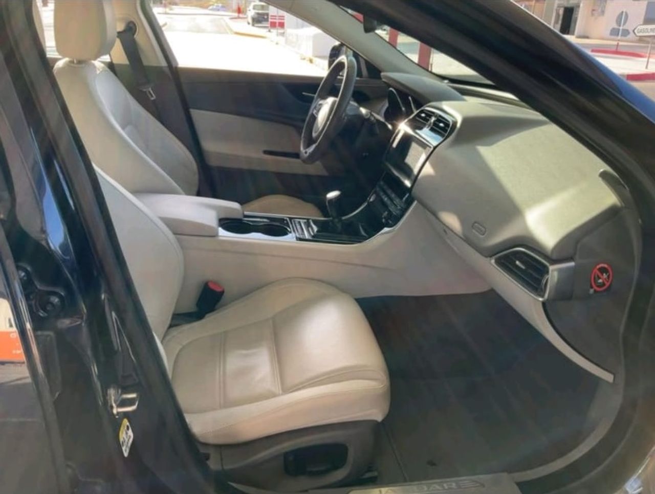 Jaguar XE 2.0 AJ200D Diesel RWD 180cv Portfolio - Foto 2 