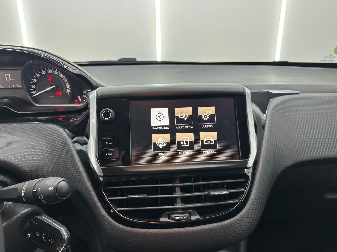 Peugeot 2008 Style 1.2L PureTech 81KW (110CV) S&S ÚNICO PROPIETARIO - Foto 2 