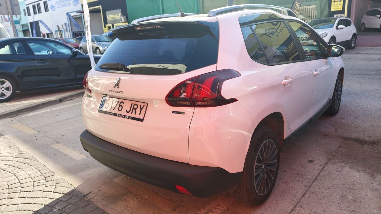 Peugeot 2008 Style 1.2L PureTech 81KW (110CV) S&S ÚNICO PROPIETARIO - Foto 2 
