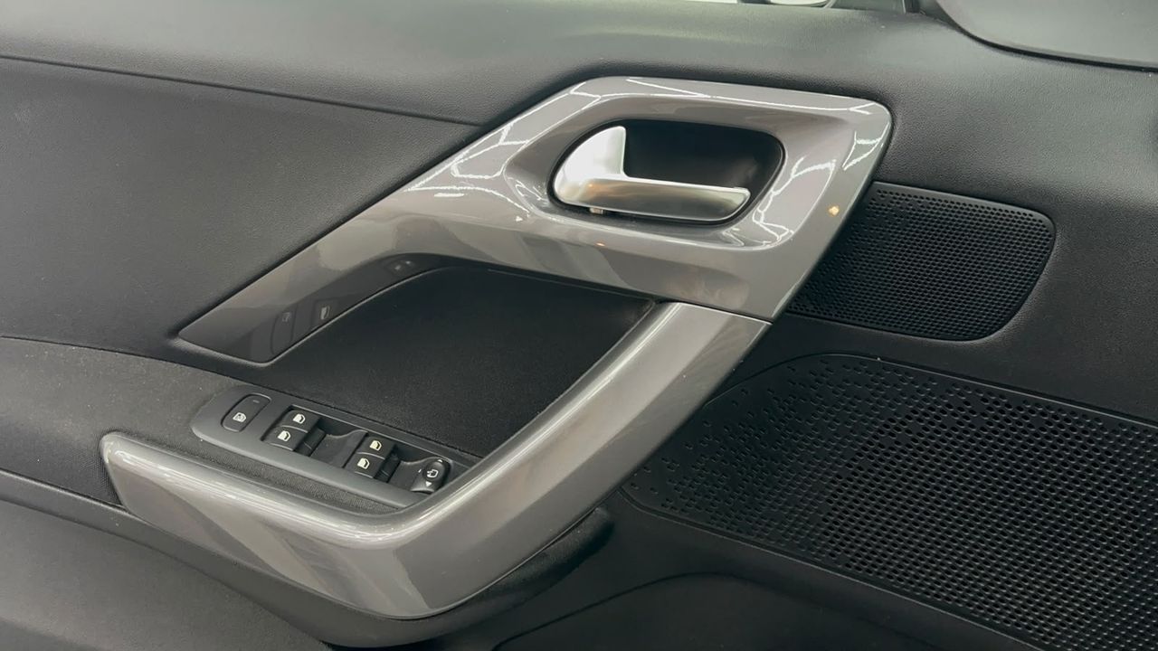Peugeot 2008 Style 1.2L PureTech 81KW (110CV) S&S ÚNICO PROPIETARIO - Foto 2 