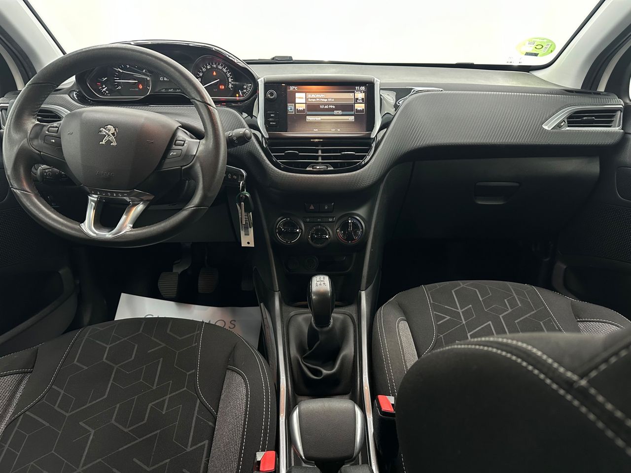 Peugeot 2008 Style 1.2L PureTech 81KW (110CV) S&S ÚNICO PROPIETARIO - Foto 2 