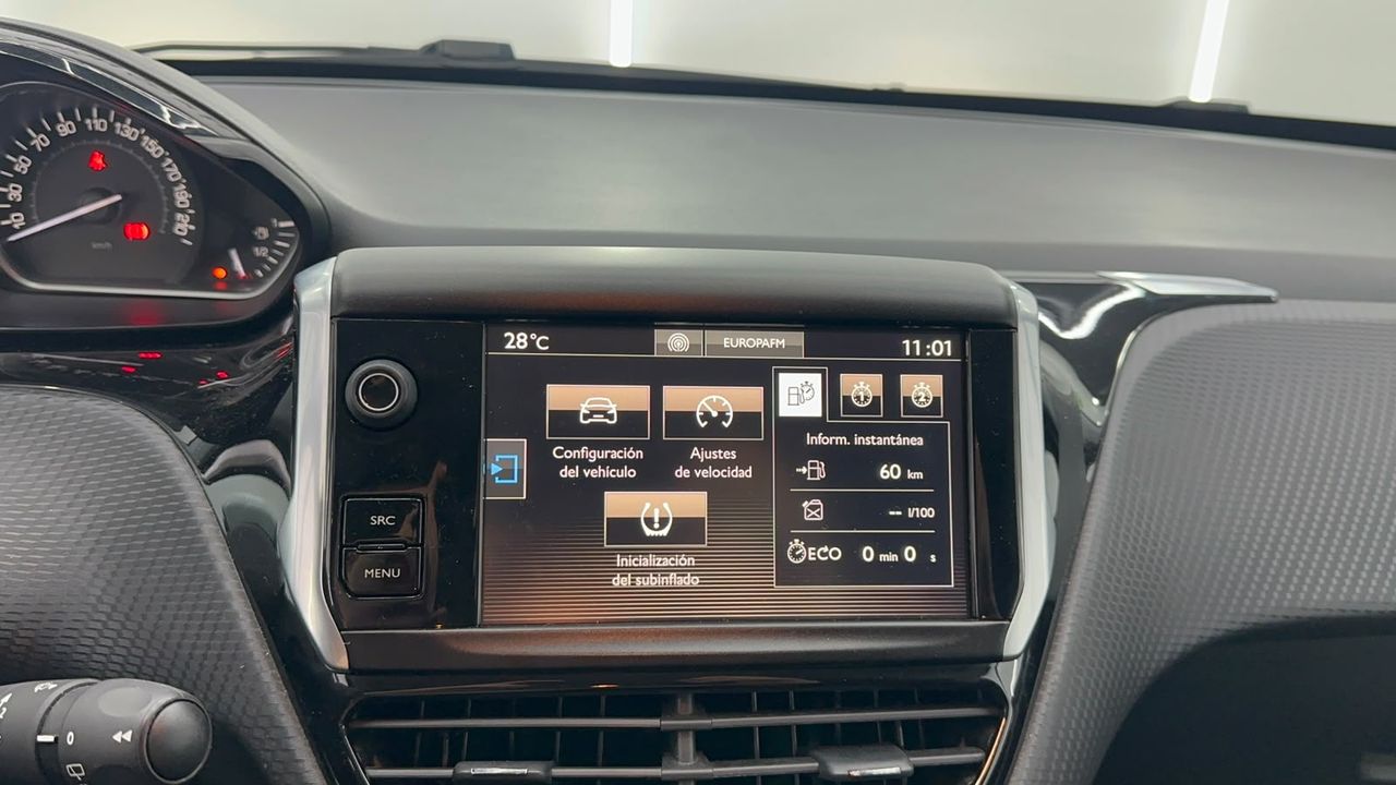 Peugeot 2008 Style 1.2L PureTech 81KW (110CV) S&S ÚNICO PROPIETARIO - Foto 2 