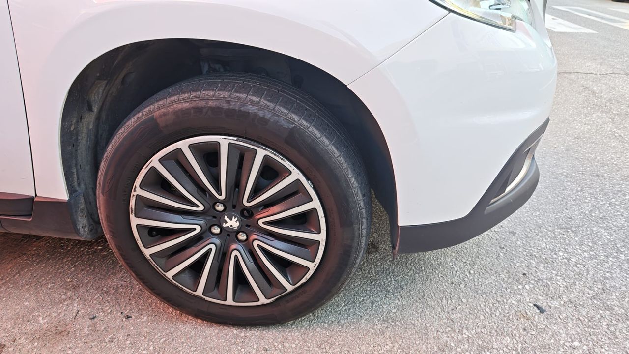 Peugeot 2008 Style 1.2L PureTech 81KW (110CV) S&S ÚNICO PROPIETARIO - Foto 2 