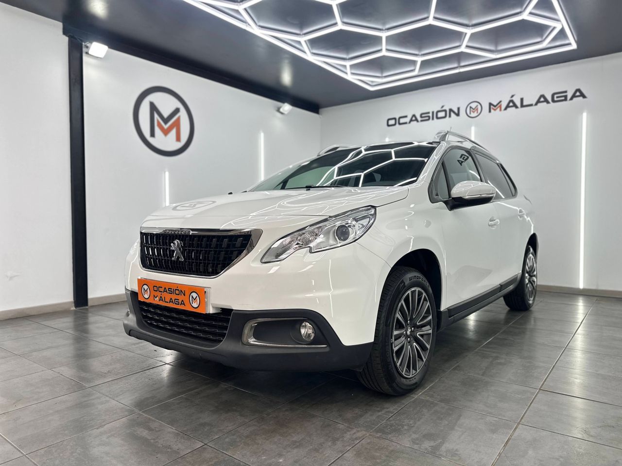 Peugeot 2008 Style 1.2L PureTech 81KW (110CV) S&S ÚNICO PROPIETARIO - Foto 2 
