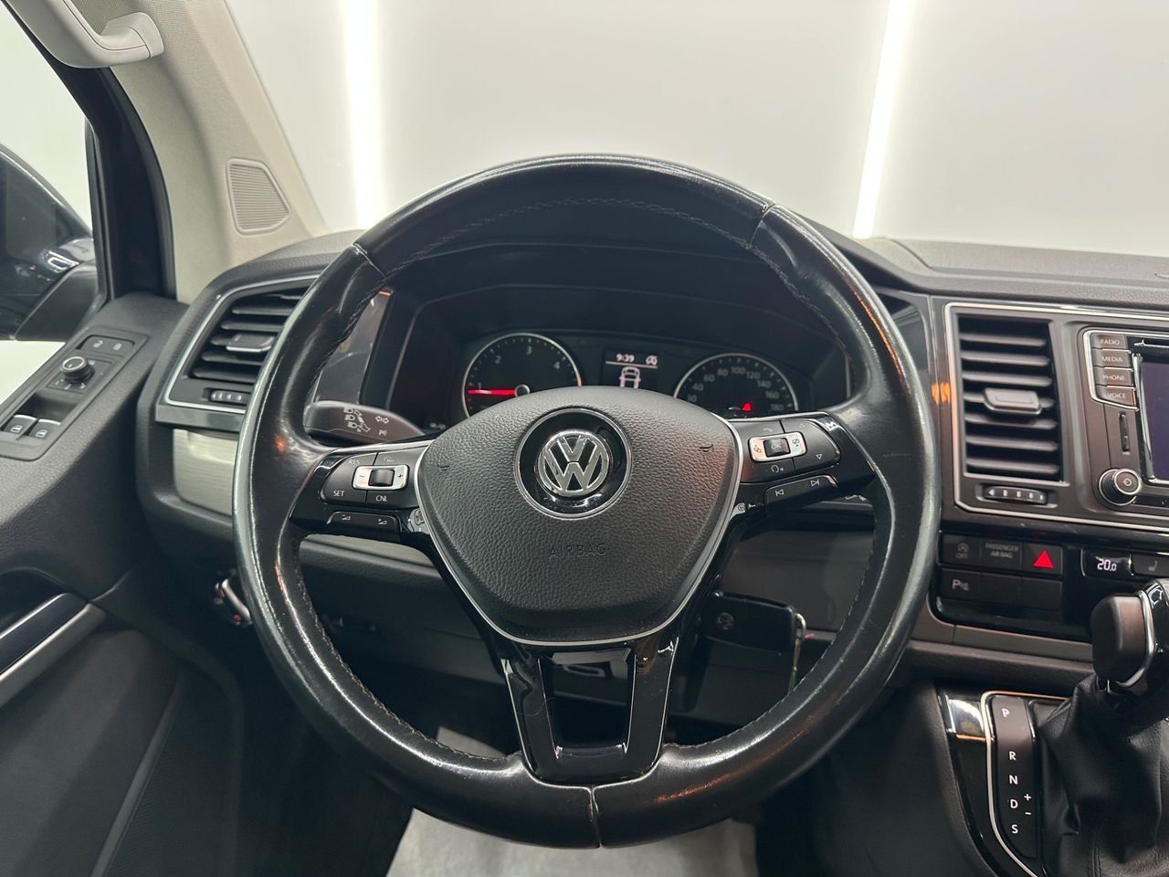 Volkswagen Multivan Premium Corto 2.0 TDI 150kW BMT DSG - Foto 2 