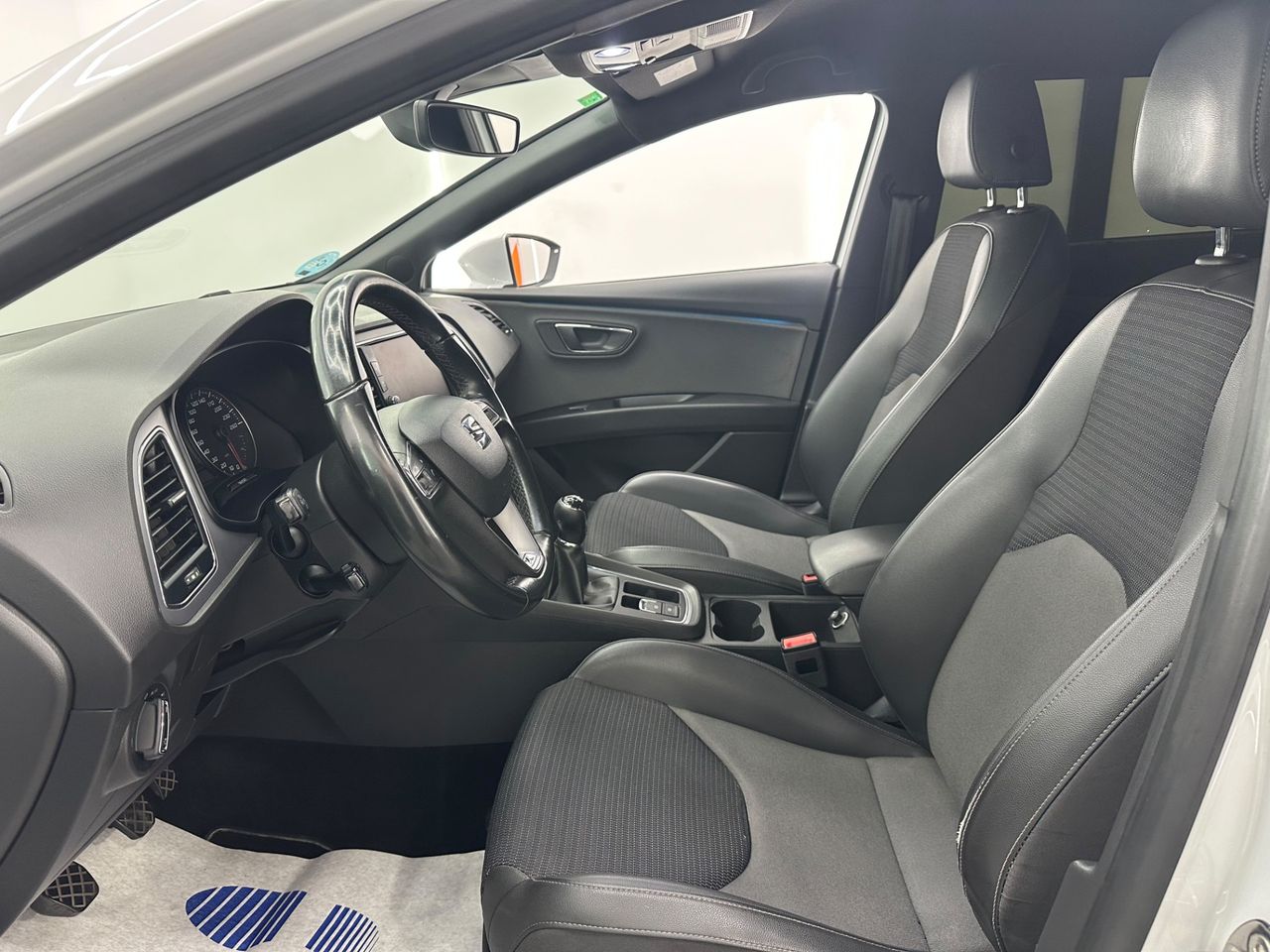 Seat Leon ST 2.0 TDI 110kW St&Sp Style Plus Nacional - UNICO PROPIETARIO - Foto 2 